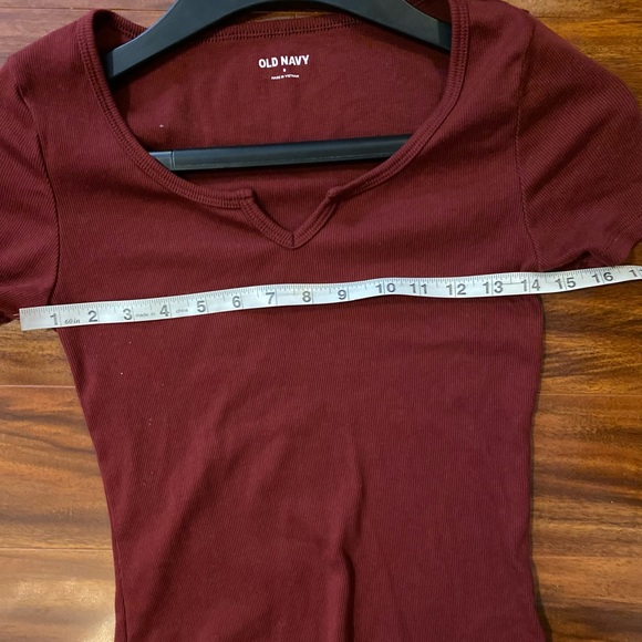 Old Navy Women's Cotton blend Short Sleeve Ribbed Tee - Burgundy - Picture 5 of 6